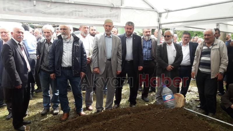 Eski bakan Cevat Ayhan toprağa verildi