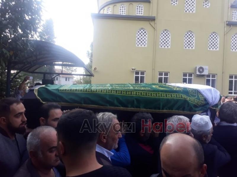 Faruk Çelik'in Halasının Kızı Toprağa Verildi 