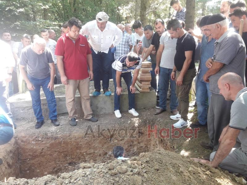 Eski Muhtar İrfan Eker Hayatını Kaybetti