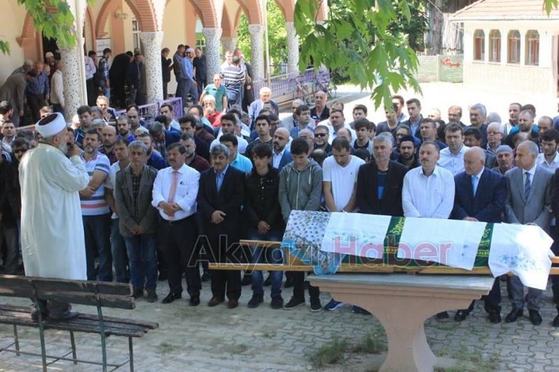 Esma Kodalak Dualarla Defnedildi