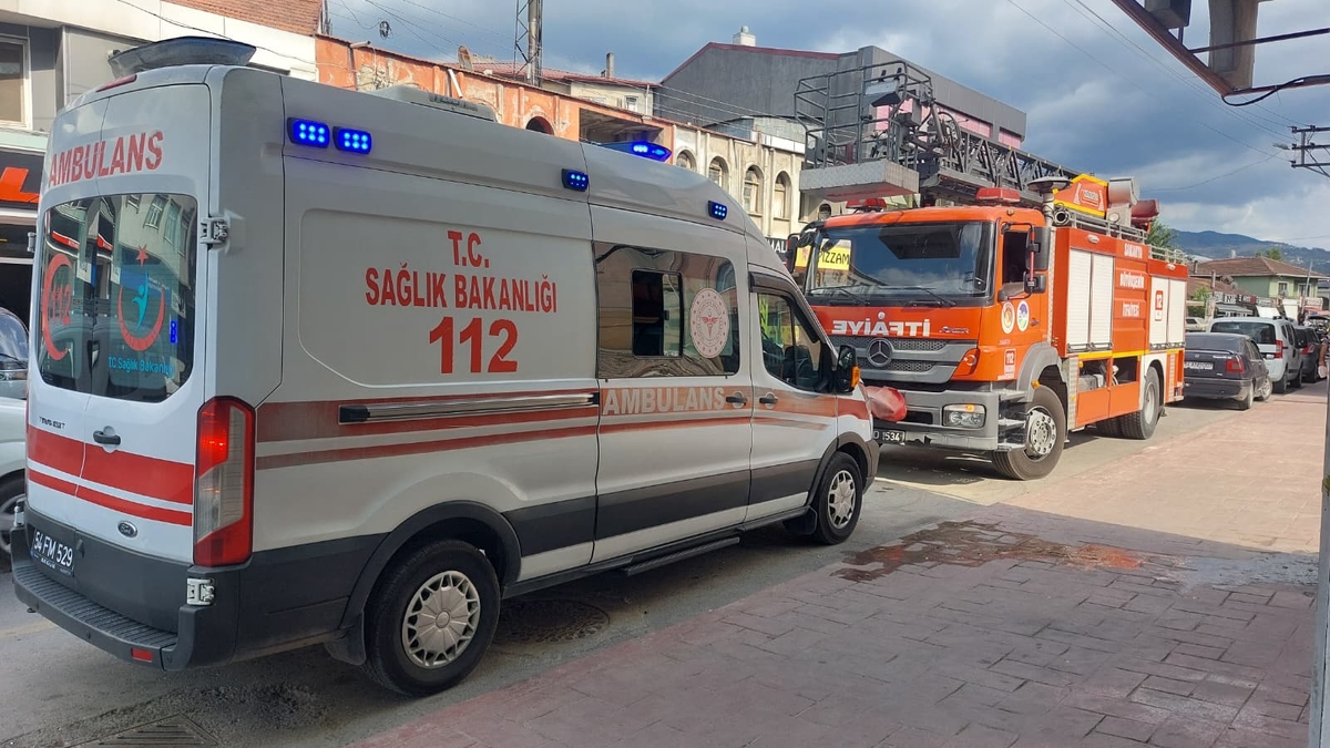 Esrarengiz olay; Kayıp kadın ihbarına giden ekipler çöp evle karşılaştı