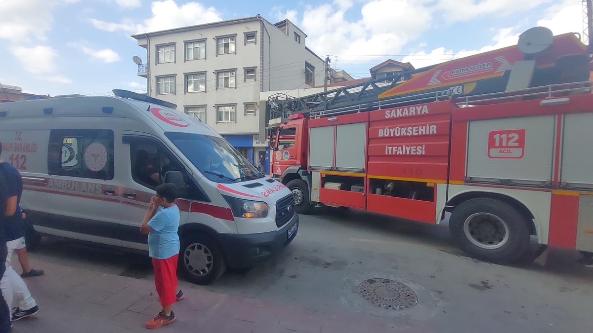 Esrarengiz olay; Kayıp kadın ihbarına giden ekipler çöp evle karşılaştı