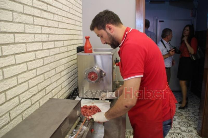 Et Dünyası Törenle Açıldı