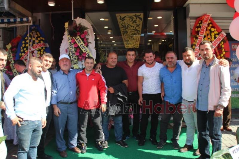 Et Dünyası Törenle Açıldı