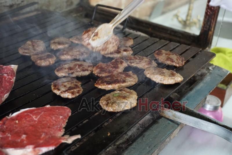 Etin İyisi Köfteci Turgay’da Yenir