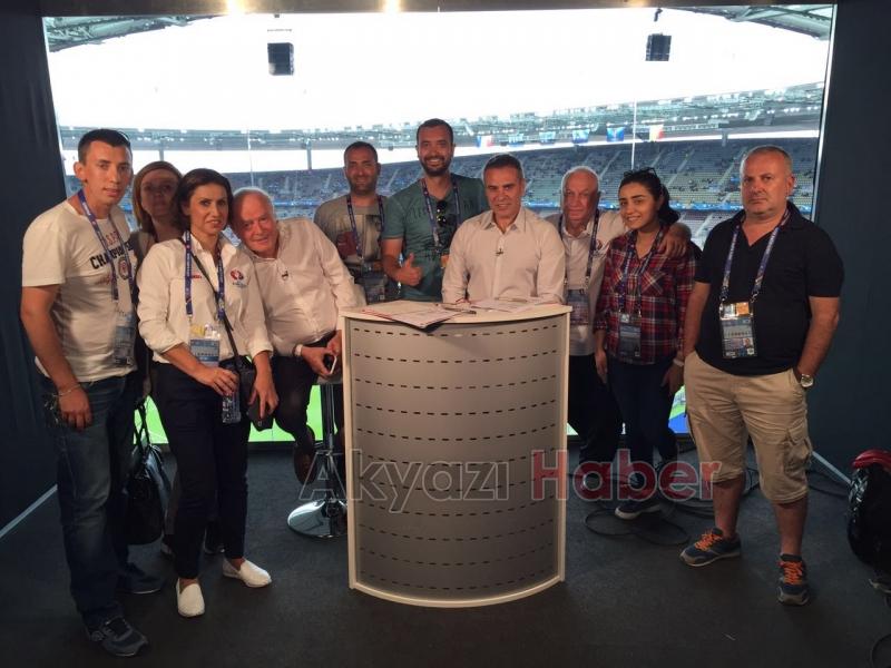 Euro2016 Şampiyonası Açılış Maçında Akyazılılara Selam Gönderdi