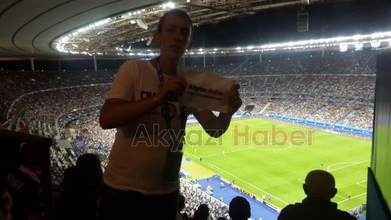 Euro2016 Şampiyonası Açılış Maçında Akyazılılara Selam Gönderdi