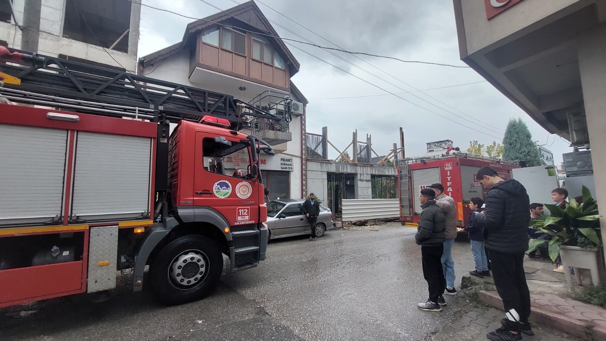 Ev yangını paniği