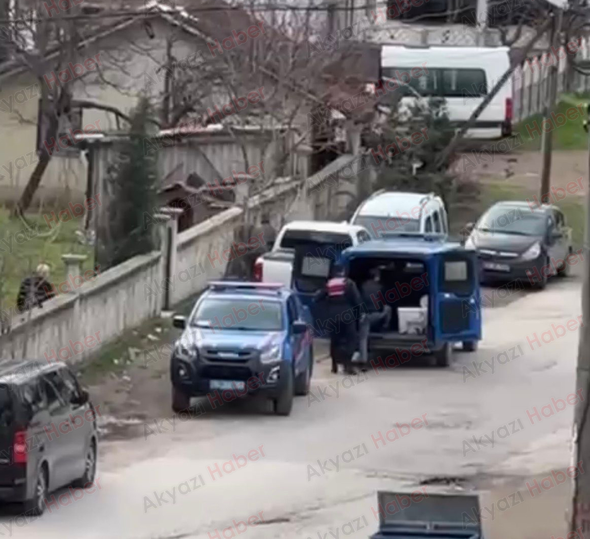 Evi uyuşturucu serasına çevirmiş