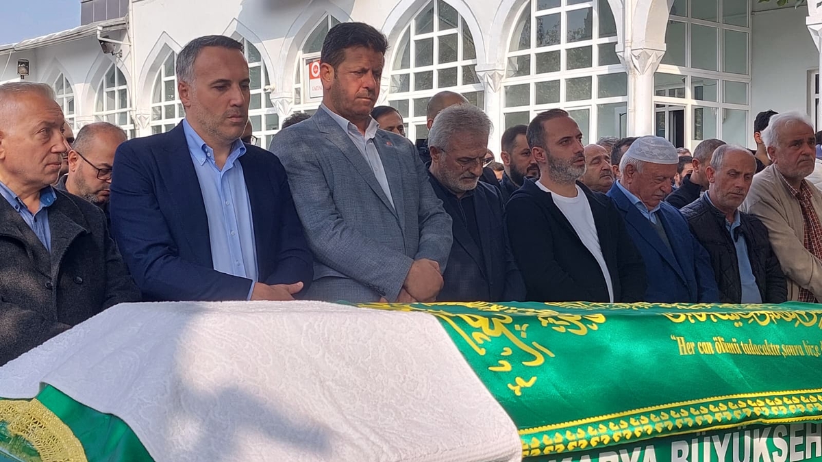 Evinde Ölü Bulunan Ahmet Onat Defnedildi