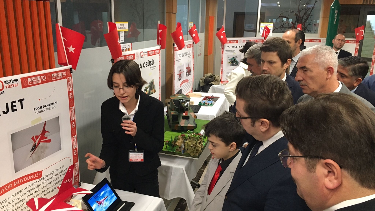 Eyyup Genç Fen Lisesi öğrencilerinden büyük başarı