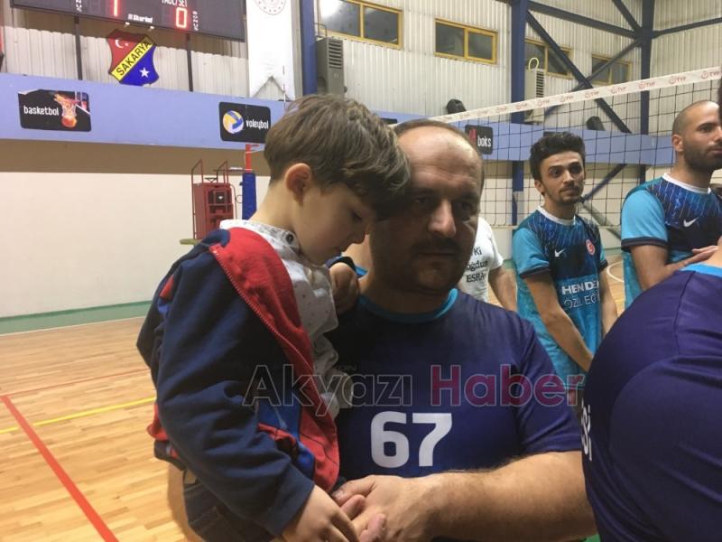 EYYUP GENÇ FEN LİSESİ ÖĞRETMEN VOLEYBOL TAKIMI İL İKİNCİSİ OLDU