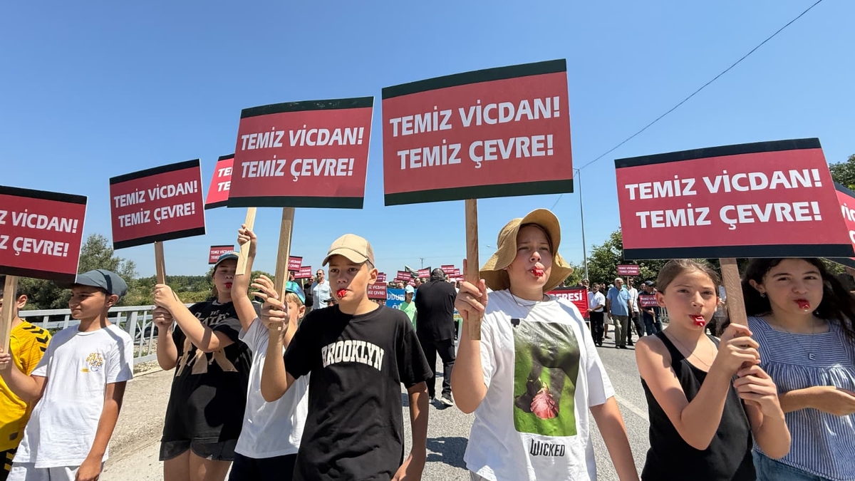Fabrika atıklarına karşı Batakköy’de protesto