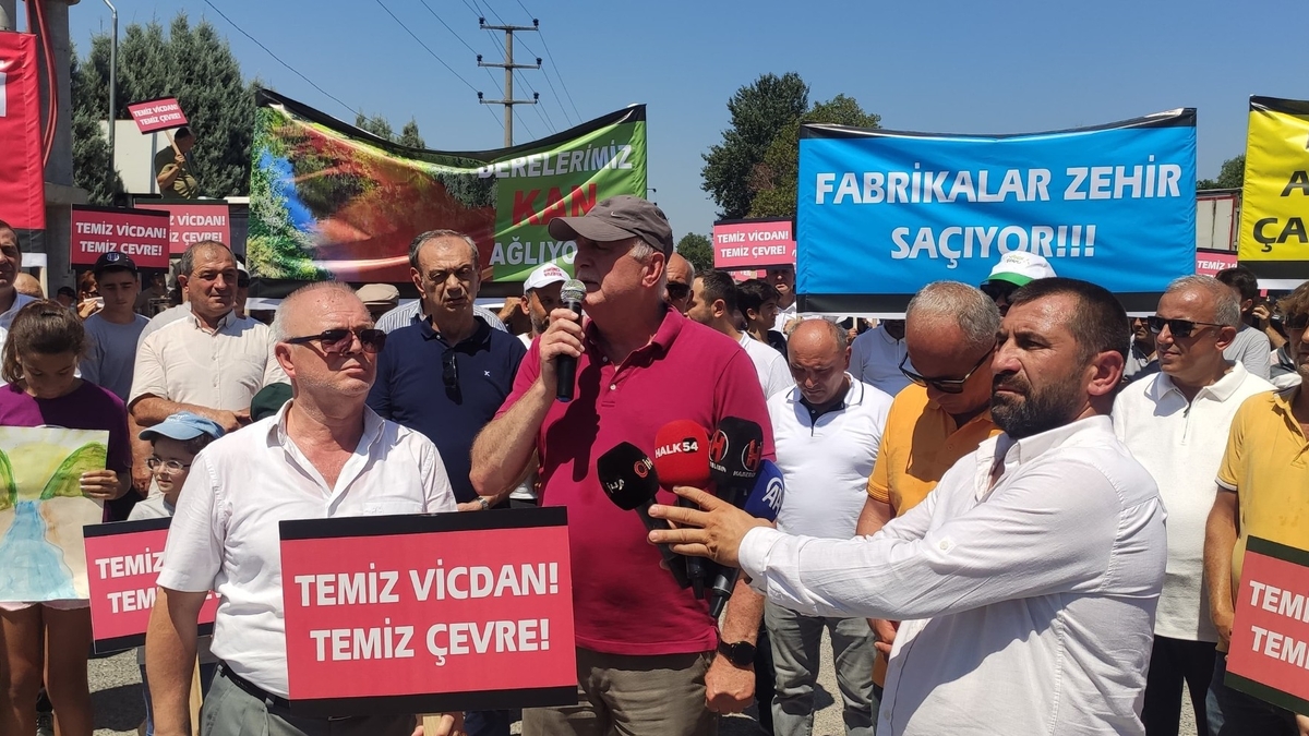 Fabrika atıklarına karşı Batakköy’de protesto