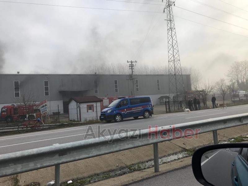 Fabrika yangını korkuttu