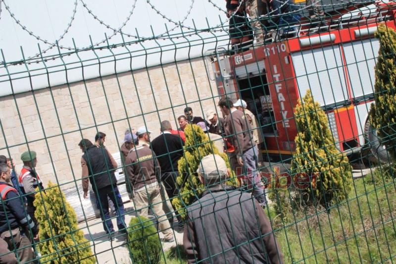 Fabrikada İntihar Girişimi