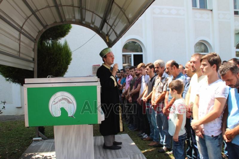 Fatih Akdin Dualarla Defnedildi