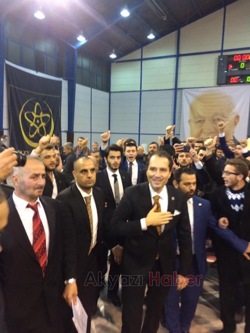 Fatih Erbakan Akyazı’da Sevenleriyle Buluştu