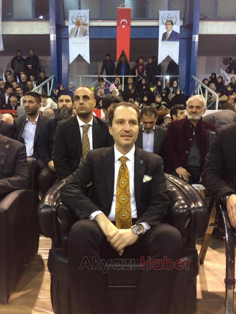 Fatih Erbakan Akyazı’da Sevenleriyle Buluştu