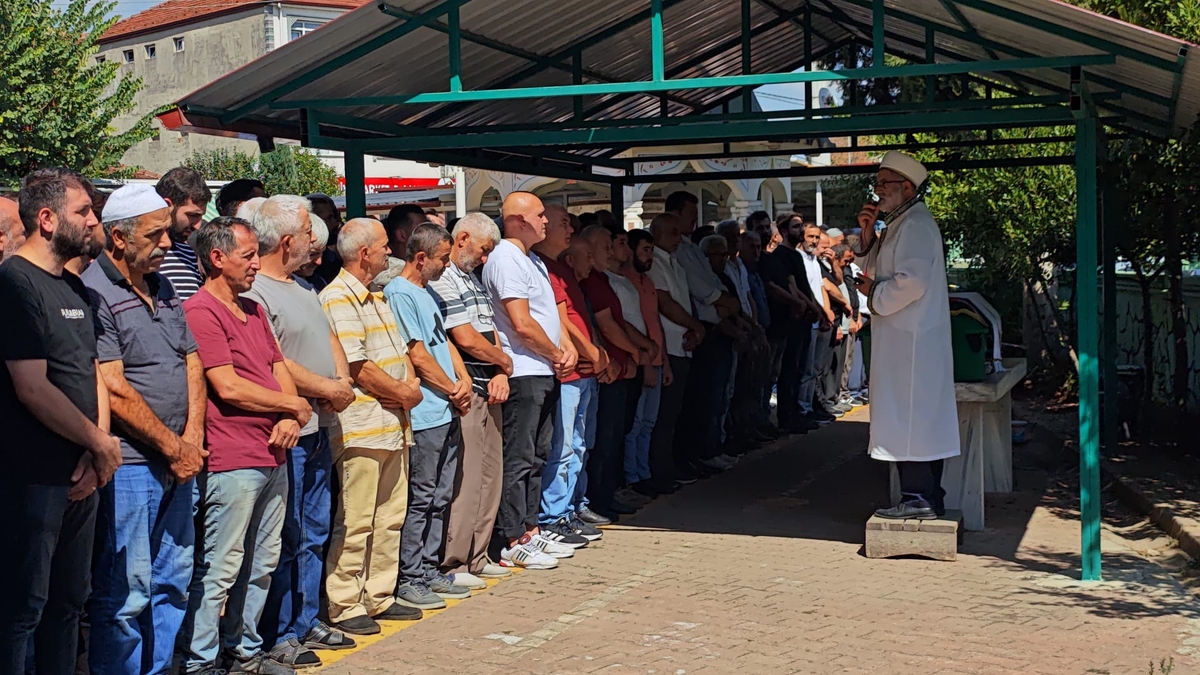 Fatma Bayram Toprağa Verildi.