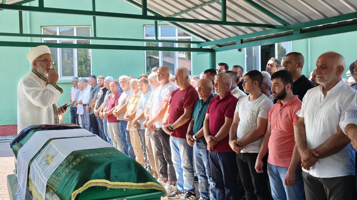 Fatma Bayram Toprağa Verildi.