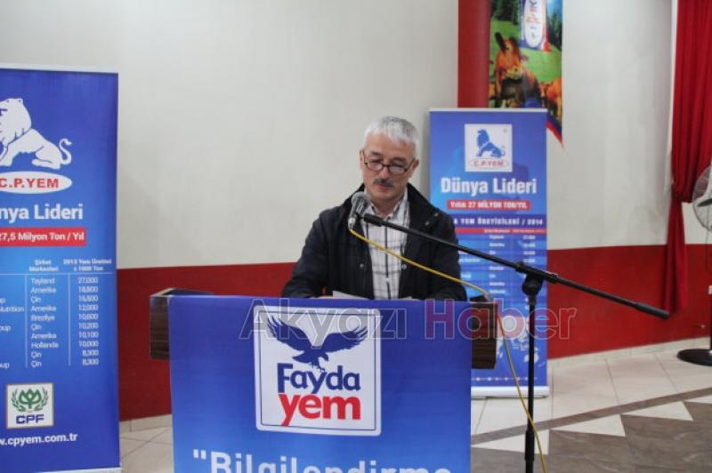 Fayda Yem ve Sakalar Tarım Sığır Sığır Yetiştiriciliği İlgili Bilgi Semineri Vererek Süt Üreticilerinin Sorunlarını Dinledi 