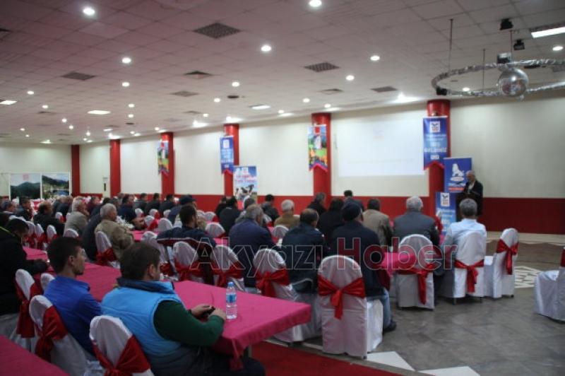 Fayda Yem ve Sakalar Tarım Sığır Sığır Yetiştiriciliği İlgili Bilgi Semineri Vererek Süt Üreticilerinin Sorunlarını Dinledi 