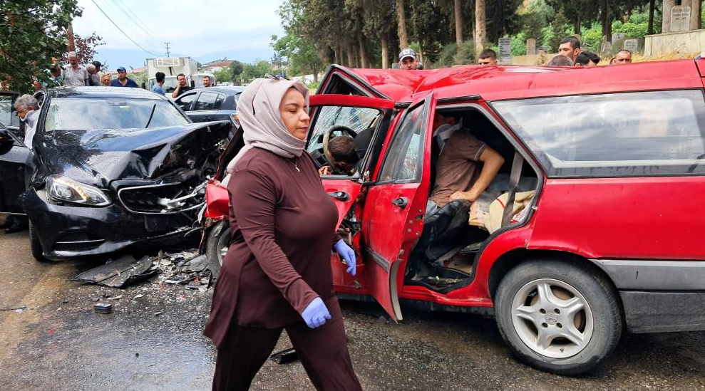 Feci kazada 1 kişi öldü, 4 kişi yaralandı