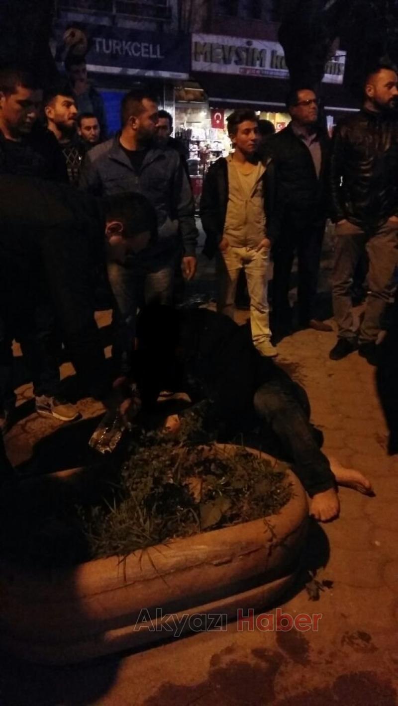 FENALAŞAN YOLCU MİNİBÜSÜ ŞOFÖRÜ HASTANEYE KALDIRILDI