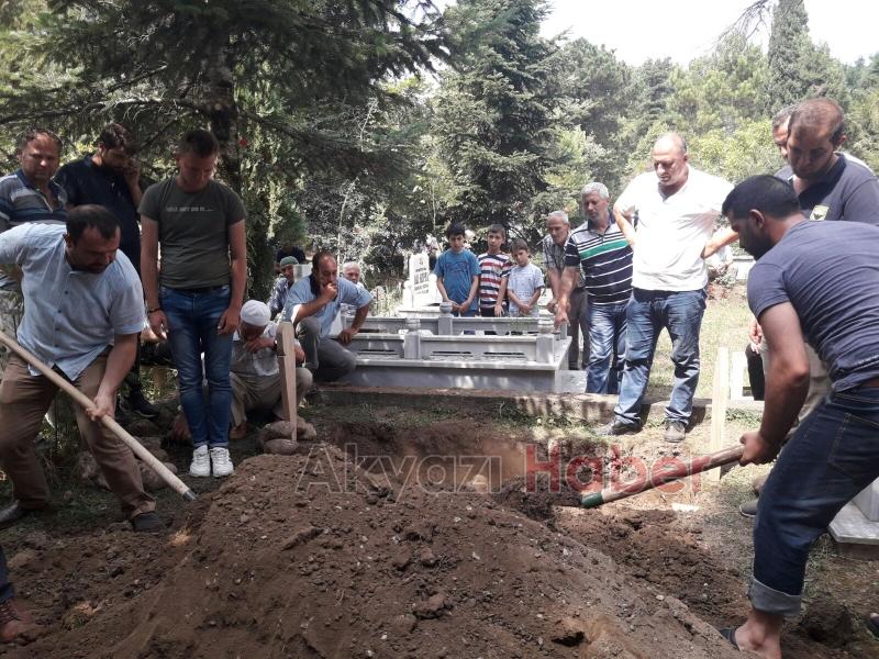 Ferit Kaya Defnedildi