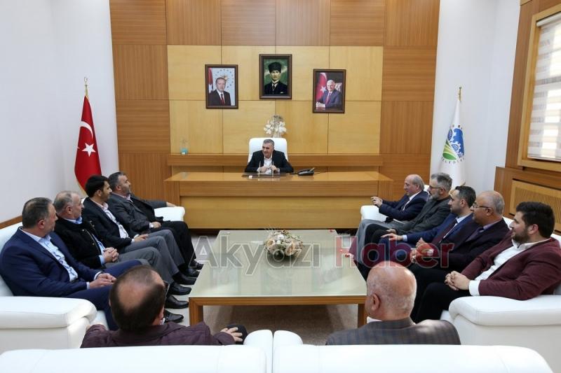 Feyzi Bora ve Ak Parti Teşkilatından Toçoğlu'na Teşekkür Ziyareti