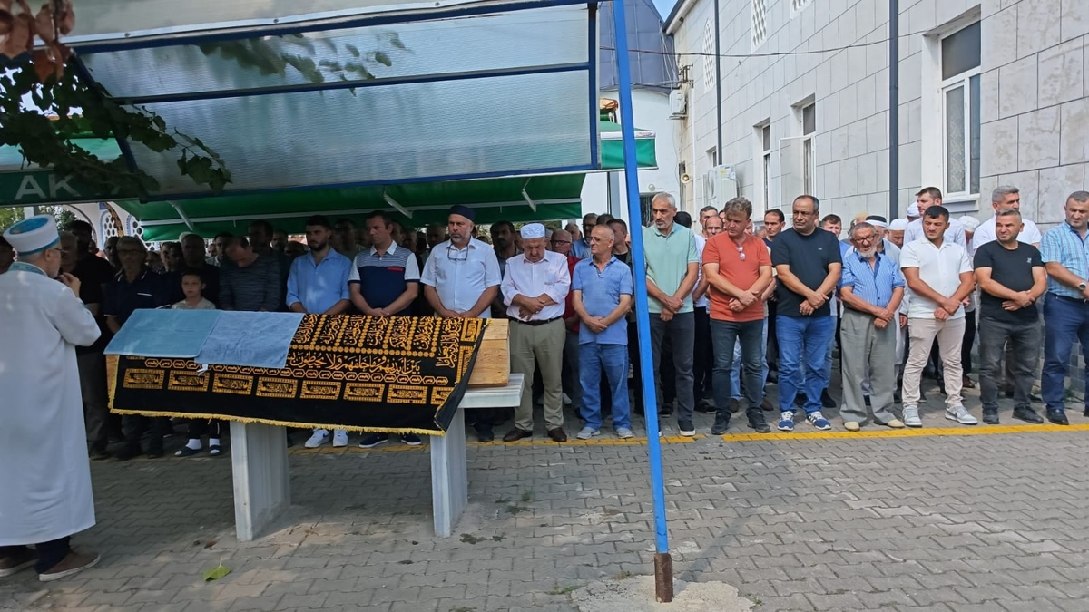 Feyzullah Ulukan defnedildi
