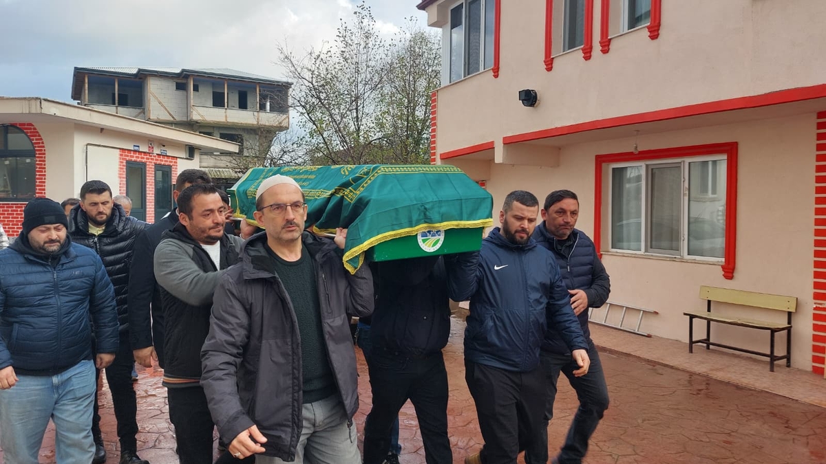 Fikret Kesikbaş Dualarla Ebediyete Uğurlandı. 