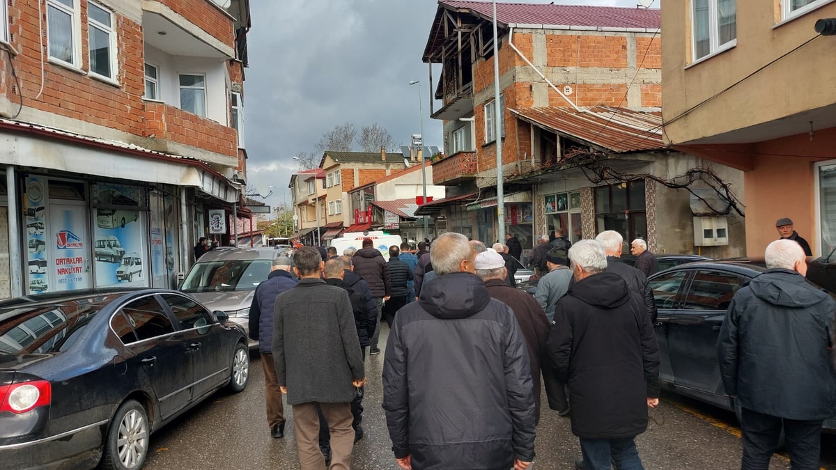 Fikret Kesikbaş Dualarla Ebediyete Uğurlandı. 