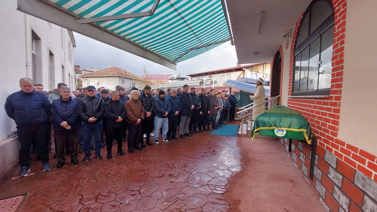 Fikret Kesikbaş Dualarla Ebediyete Uğurlandı. 