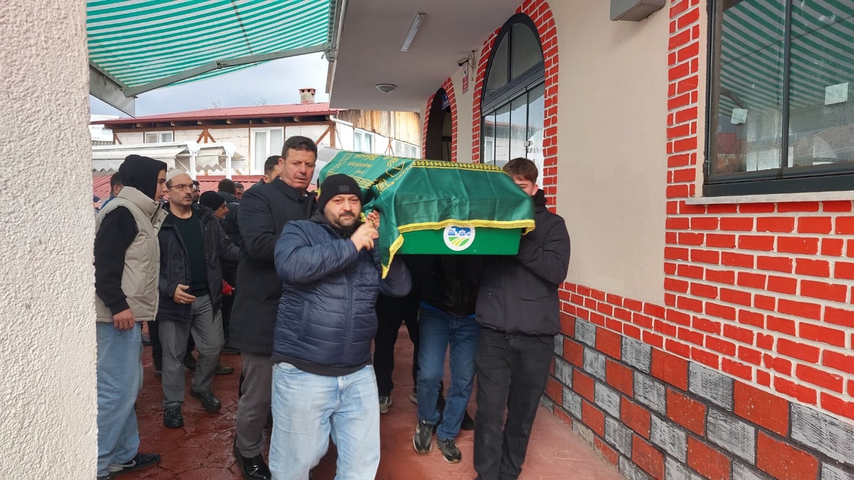 Fikret Kesikbaş Dualarla Ebediyete Uğurlandı. 