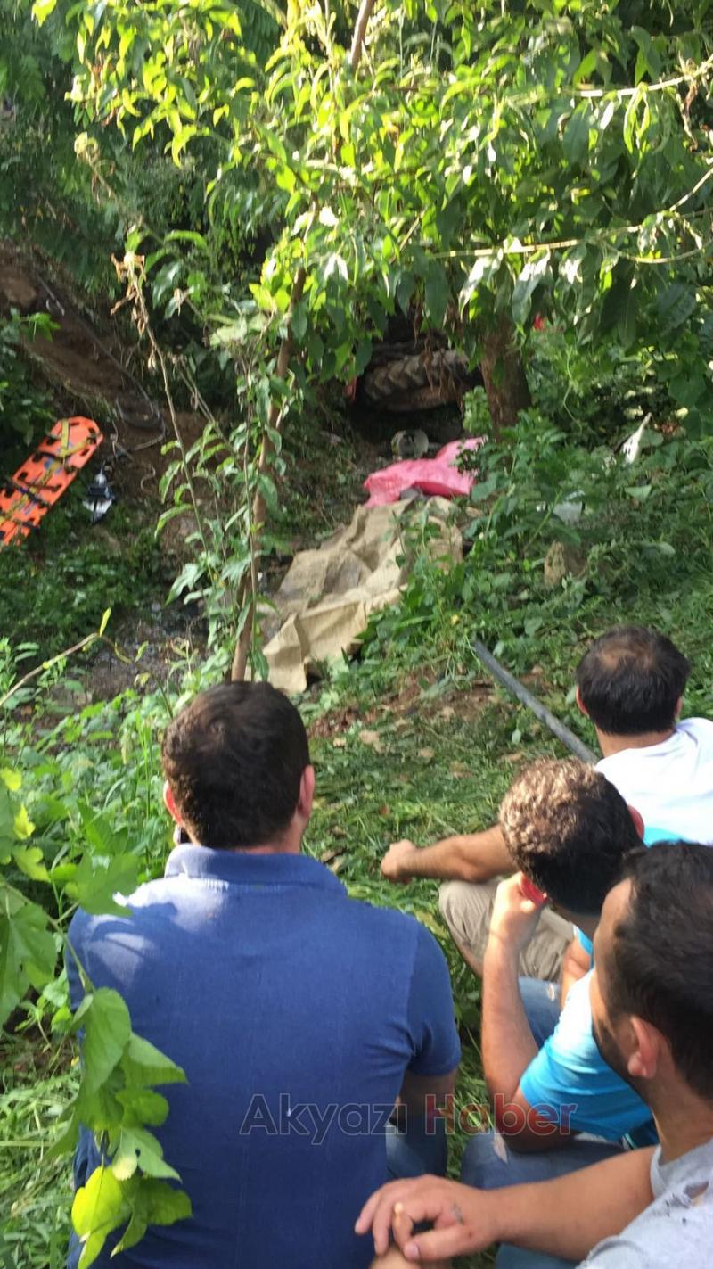 Fındık işçilerini taşıyan traktör kaza yaptı