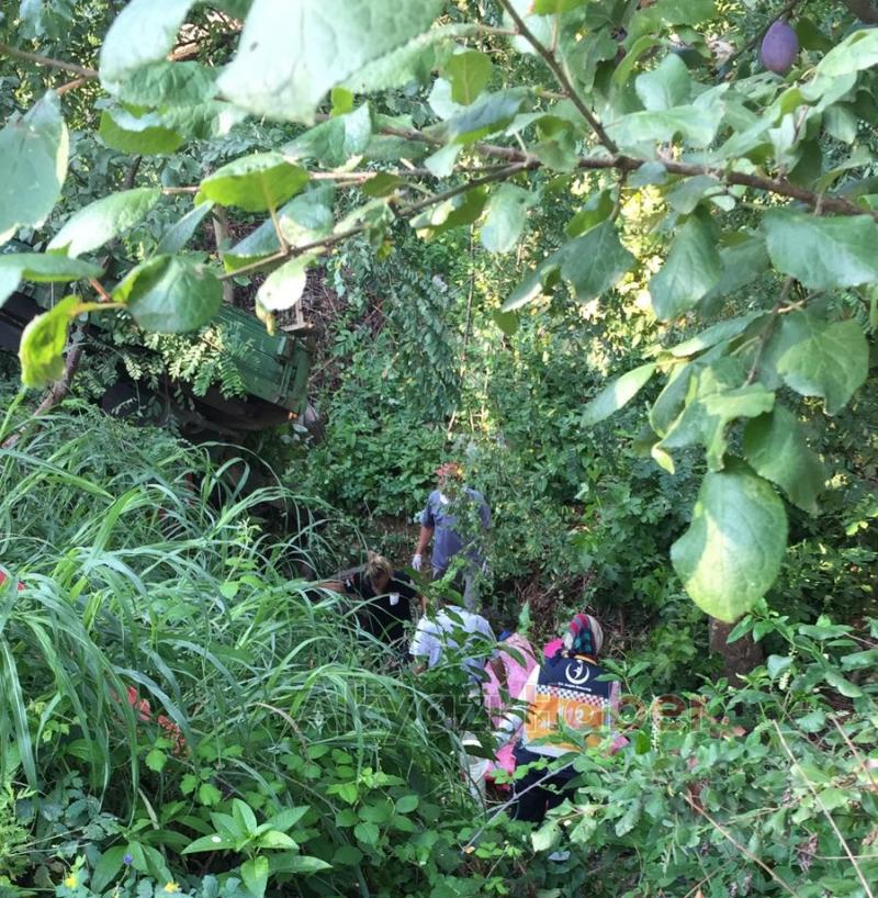 Fındık işçilerini taşıyan traktör kaza yaptı