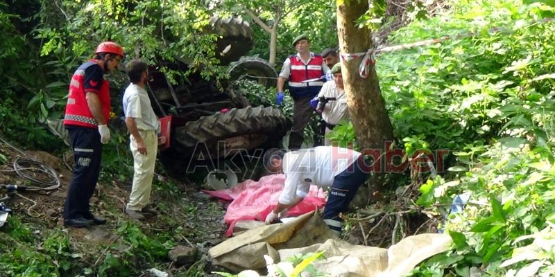 Fındık işçilerini taşıyan traktör kaza yaptı