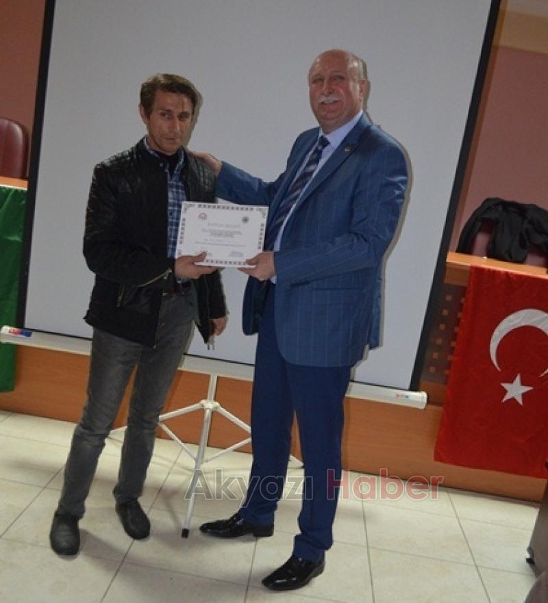 FINDIK KÜLLEME HASTALIĞI İLE İLGİLİ ÇİFTÇİLER BİLGİLENDİRİLDİ