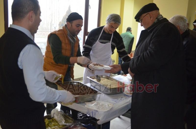 FINDIK KÜLLEME HASTALIĞI İLE İLGİLİ ÇİFTÇİLER BİLGİLENDİRİLDİ