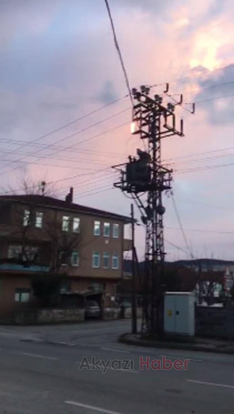 Fırtınada korku dolu anlar  Kıvılcımlar çıktı