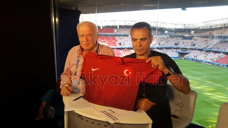 Fransada Sakaryaspor Sesleri