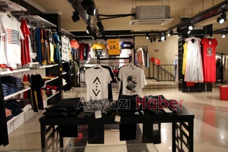 Fulla Giyimde Yüzde 50 indirim başladı