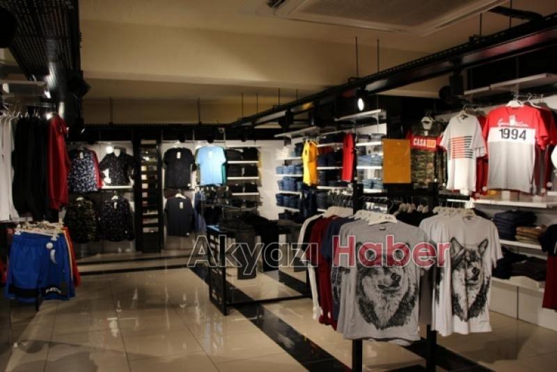 Fulla Giyimde Yüzde 50 indirim başladı