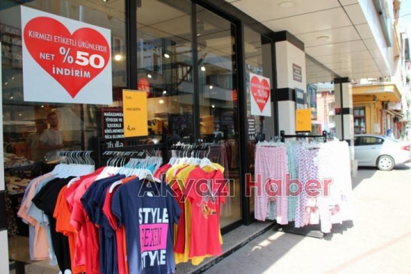 Fulla Giyimde Yüzde 50 indirim başladı