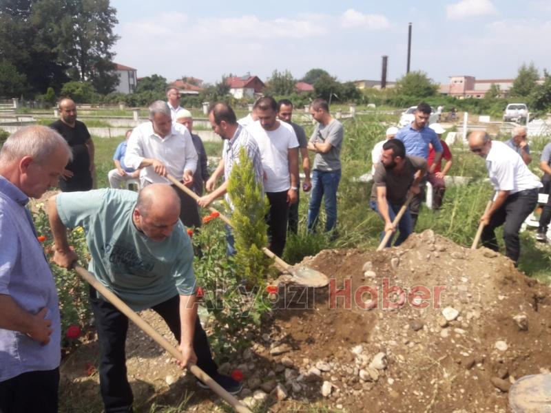 Gazeteci ve Ressam Mehmet Sağlam Defnedildi