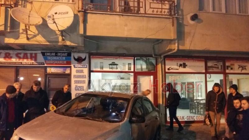 Gazı Ayarlayamayınca Mobilya Dükkanına Daldı