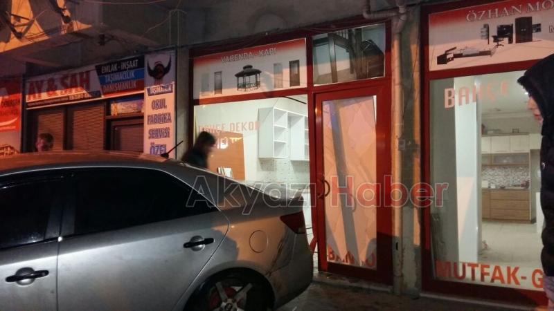 Gazı Ayarlayamayınca Mobilya Dükkanına Daldı