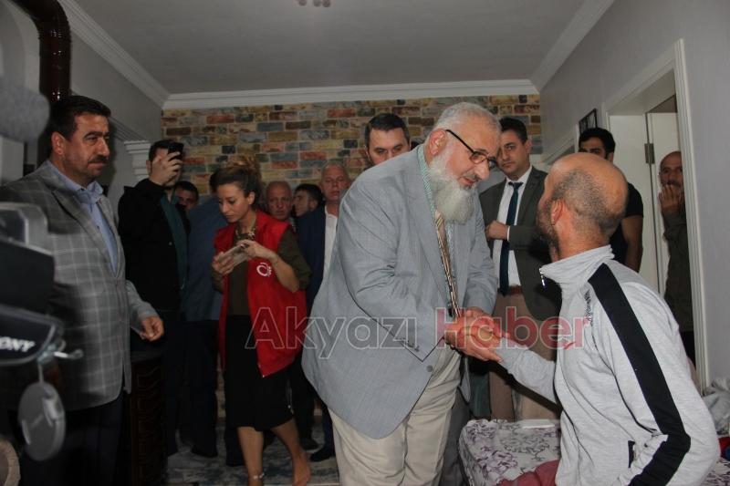 Gazi Faruk Kumaş Akyazıya Geldi